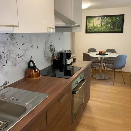 Apartmaji Pr' Nas *